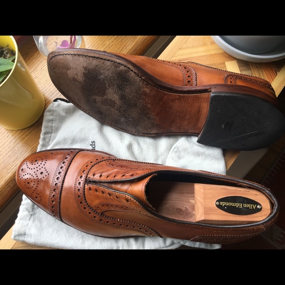 ALLEN EDMONDS 11D WALNUT STRAND MEDALLION CAP-TOE - Picture 2 of 13